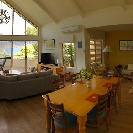 Freycinet Beach House Coles Bay Buitenkant foto