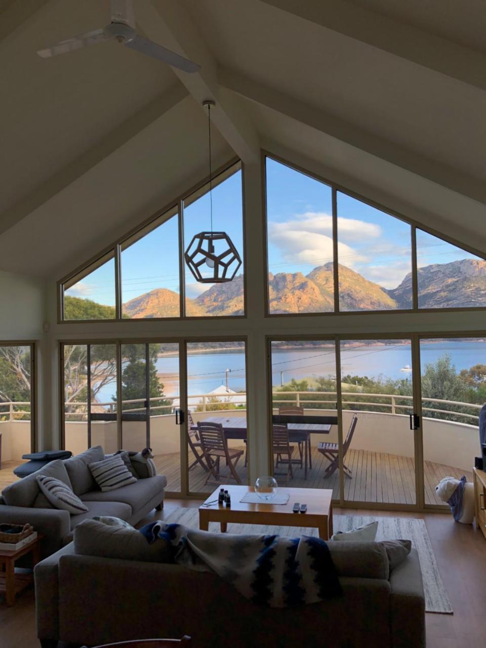 Freycinet Beach House Coles Bay Buitenkant foto